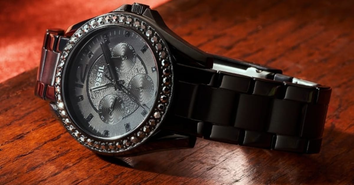 Fossil Riley Women's Watch with Crystal Accents and Stainless Steel Bracelet Band